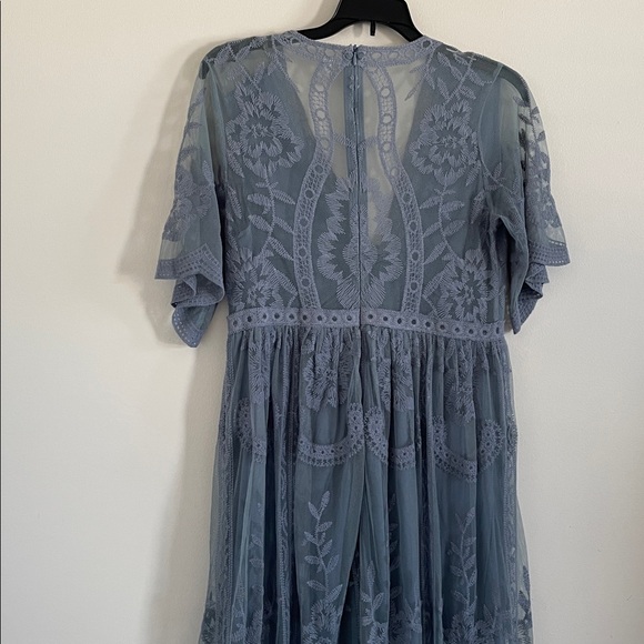 Pink Blush Blue Lace Dress - Picture 4 of 6